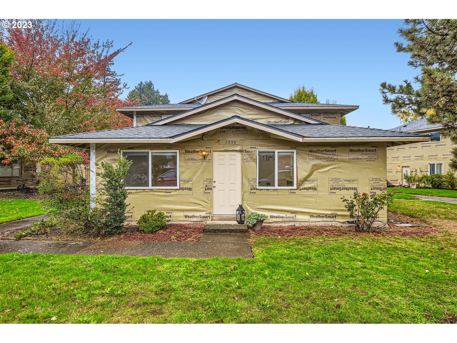 1553 Northeast Hale Pl  