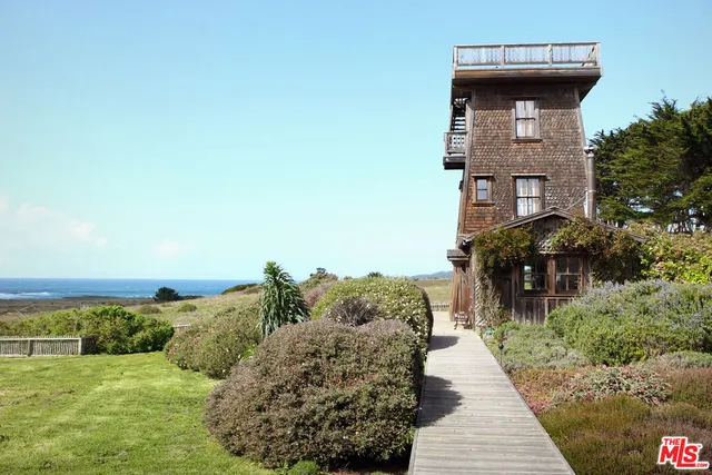 $3,540 | 45340 Little Lake Street, Unit A, Mendocino, CA 95460