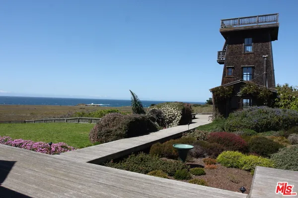 $3,540 | 45340 Little Lake Street, Unit A, Mendocino, CA 95460