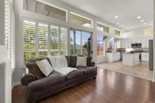 $1,594,999 | 9432 Hito Court, Unit 1, San Diego, CA 92129