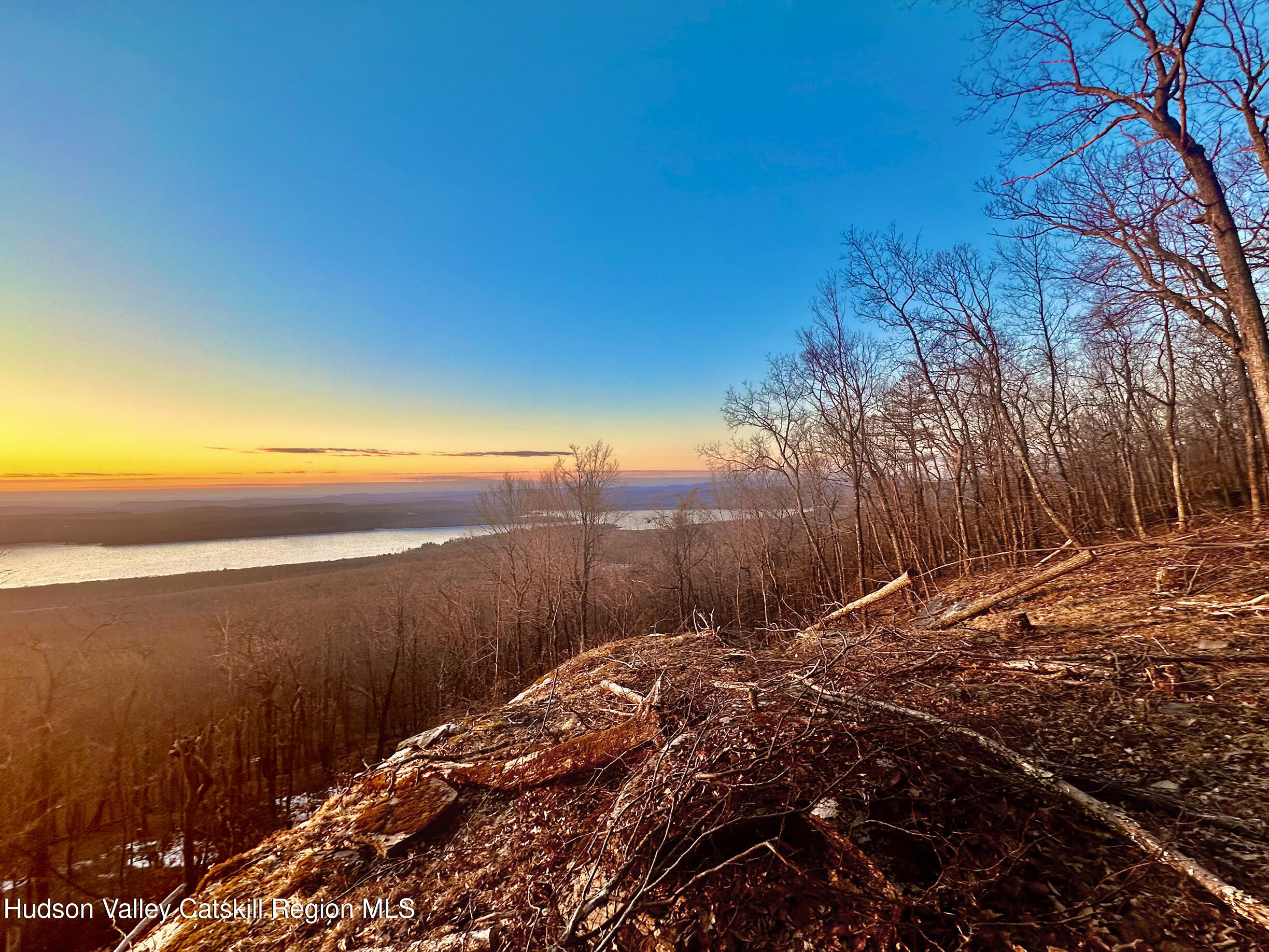-lot Lot Pitcairn Estates Road Shokan, NY 12481 - Photo 18 of 25 a view of an ocean and a yard