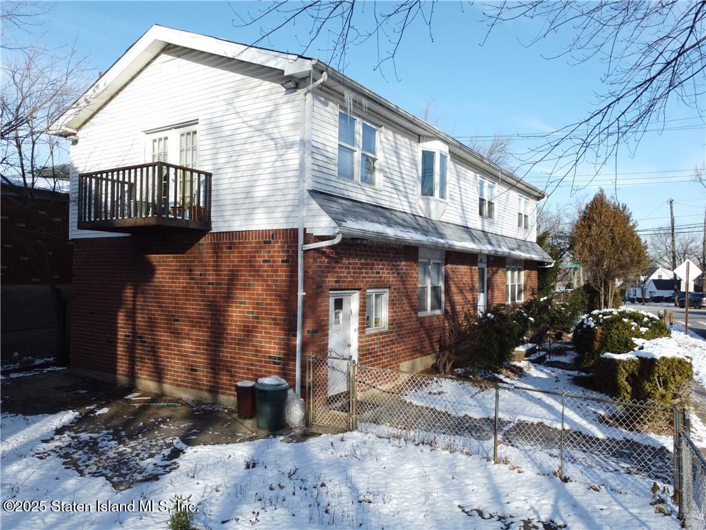 160 Todt Hill Road Staten Island, NY 10314 - Photo 6 of 8 160TodtPic4