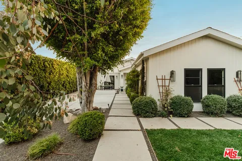 $1,899,000 | 4128 Baywood Street, Los Angeles, CA 90039