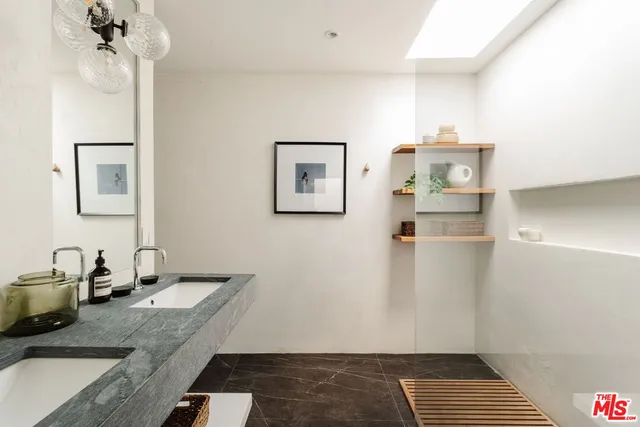 $1,899,000 | 4128 Baywood Street, Los Angeles, CA 90039