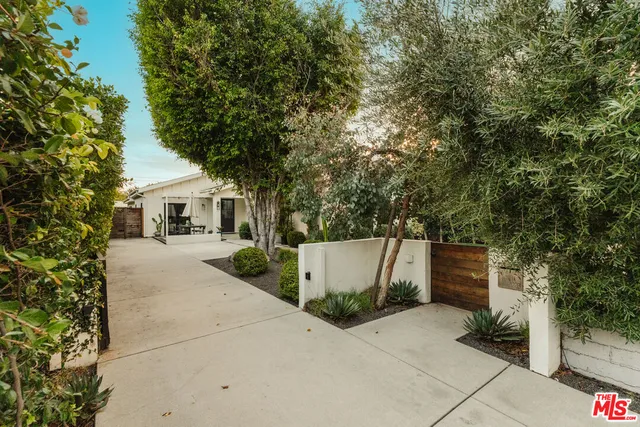 $1,899,000 | 4128 Baywood Street, Los Angeles, CA 90039