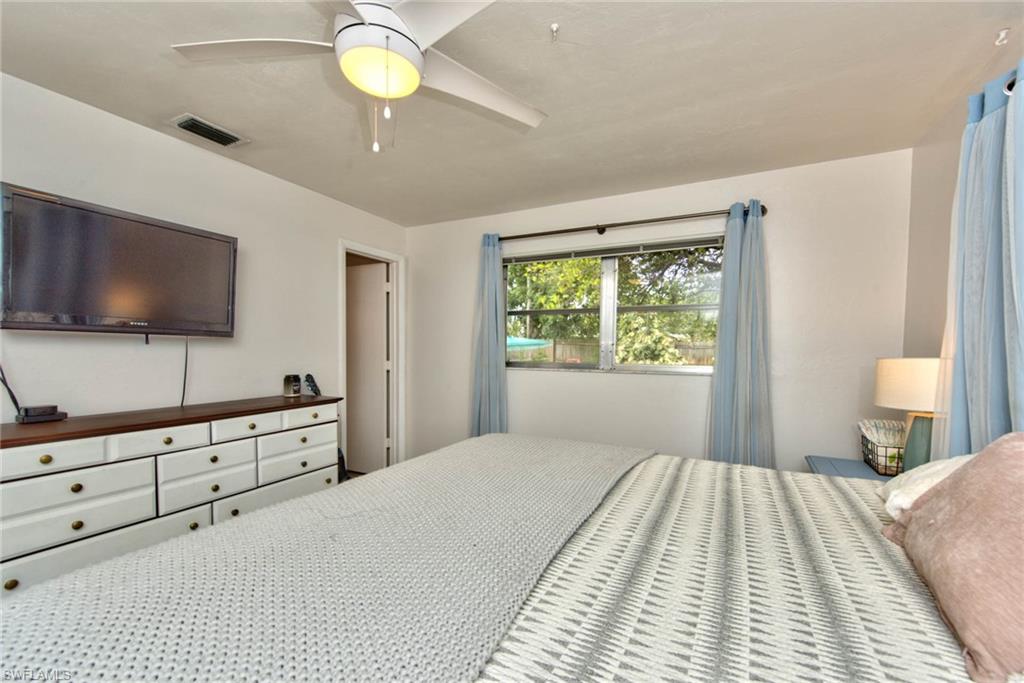 7348 Barragan Road Fort Myers, FL 33967 - Photo 12 of 27