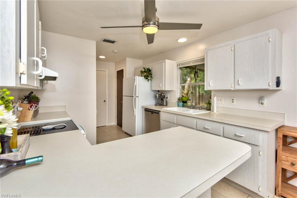 7348 Barragan Road Fort Myers, FL 33967 - Photo 8 of 27