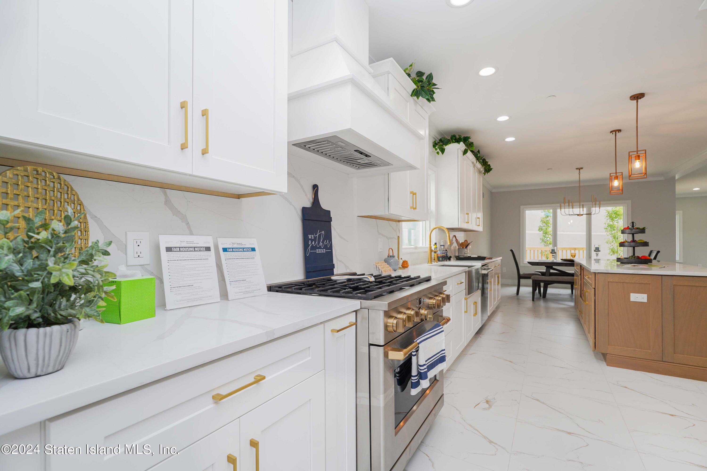 5 Torrice Loop Staten Island, NY 10309 - Photo 12 of 58 Photo Sep 22 2024, 12 56 23 AM