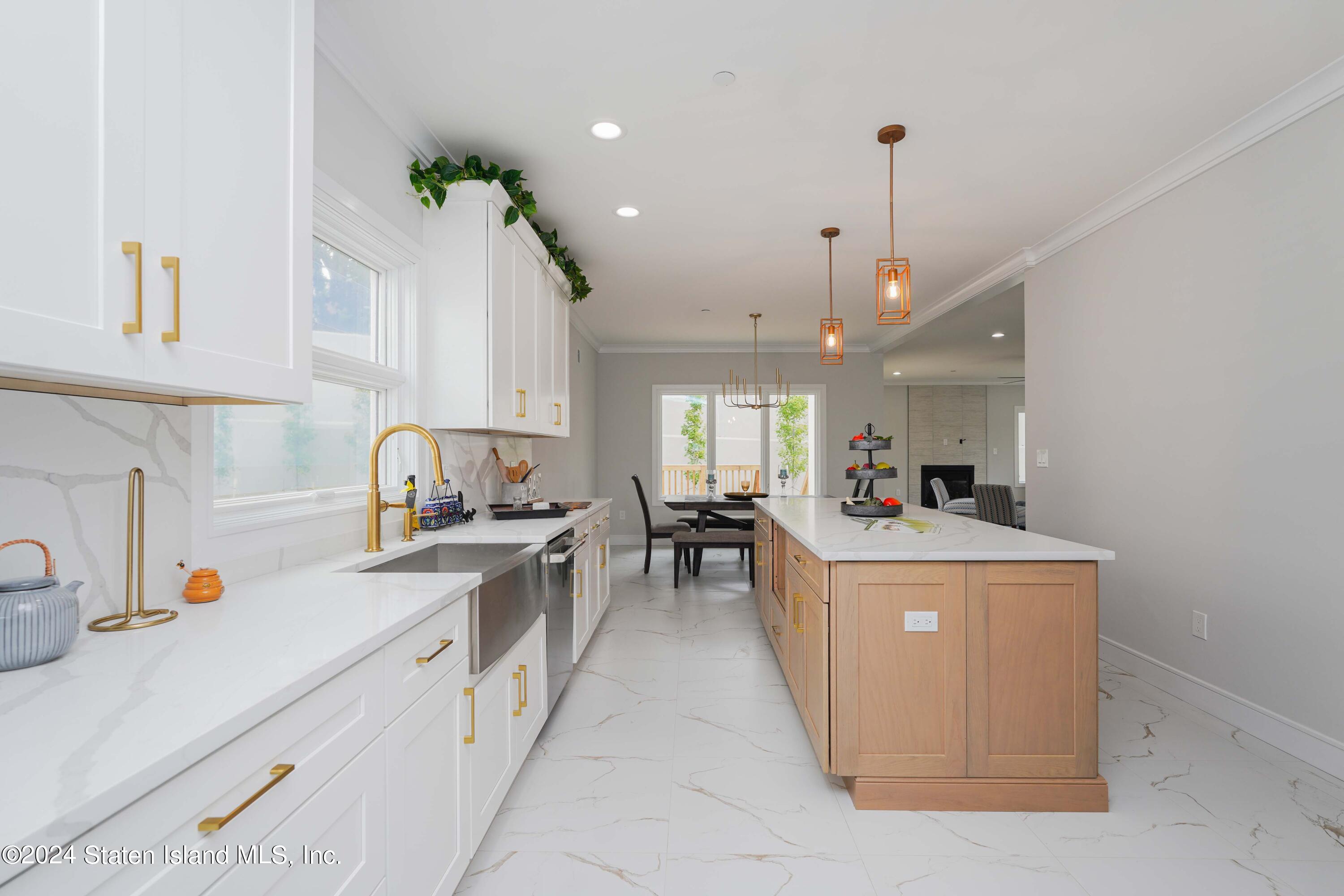 5 Torrice Loop Staten Island, NY 10309 - Photo 13 of 58 Photo Sep 22 2024, 12 56 43 AM