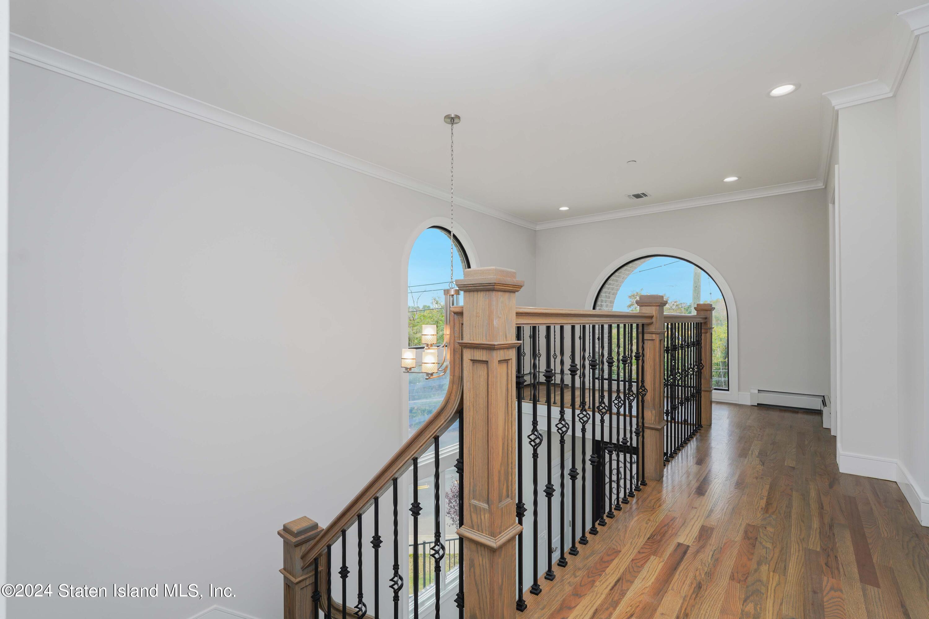 5 Torrice Loop Staten Island, NY 10309 - Photo 31 of 58 Photo Sep 22 2024, 1 00 51 AM