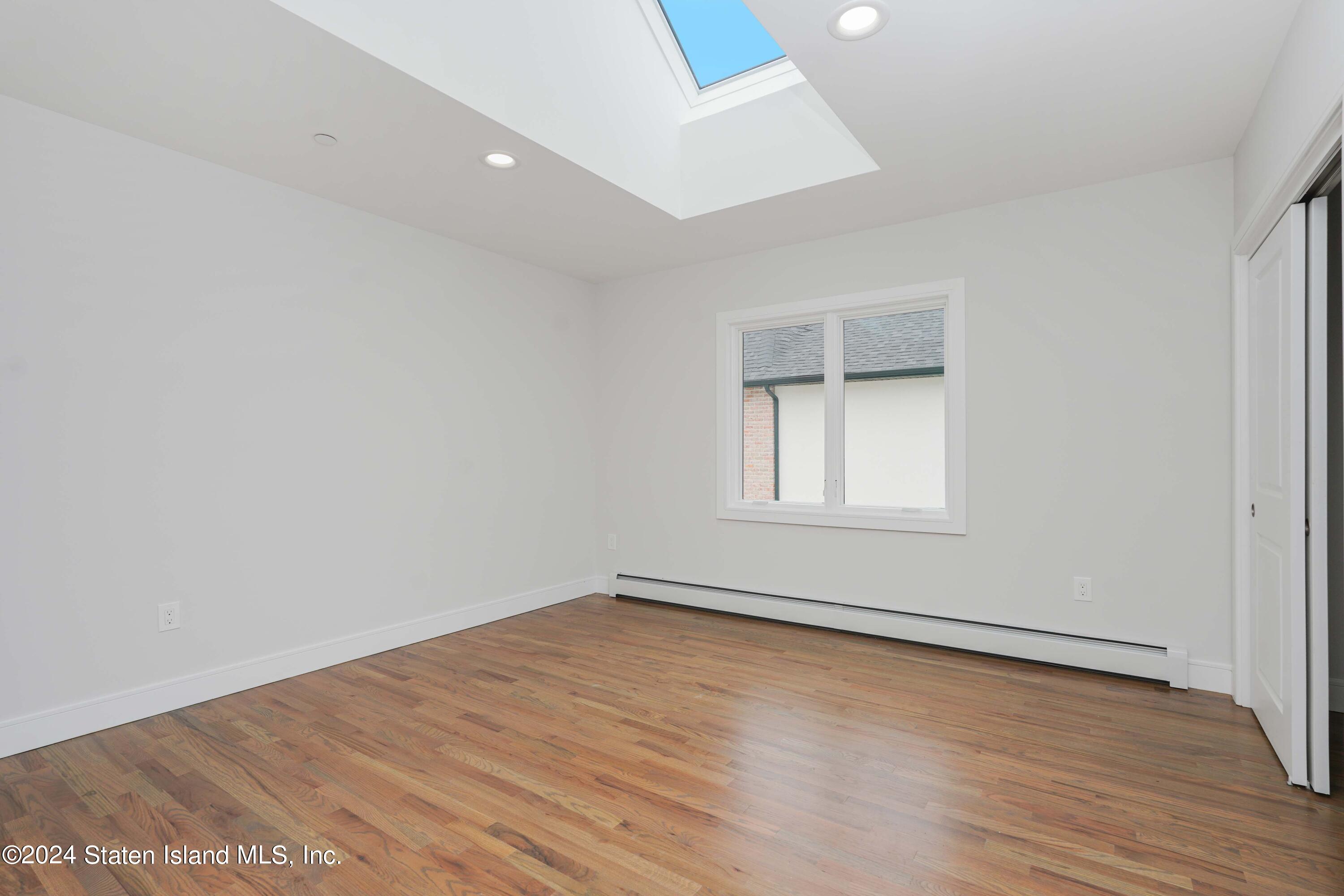 5 Torrice Loop Staten Island, NY 10309 - Photo 38 of 58 Photo Sep 22 2024, 1 02 18 AM