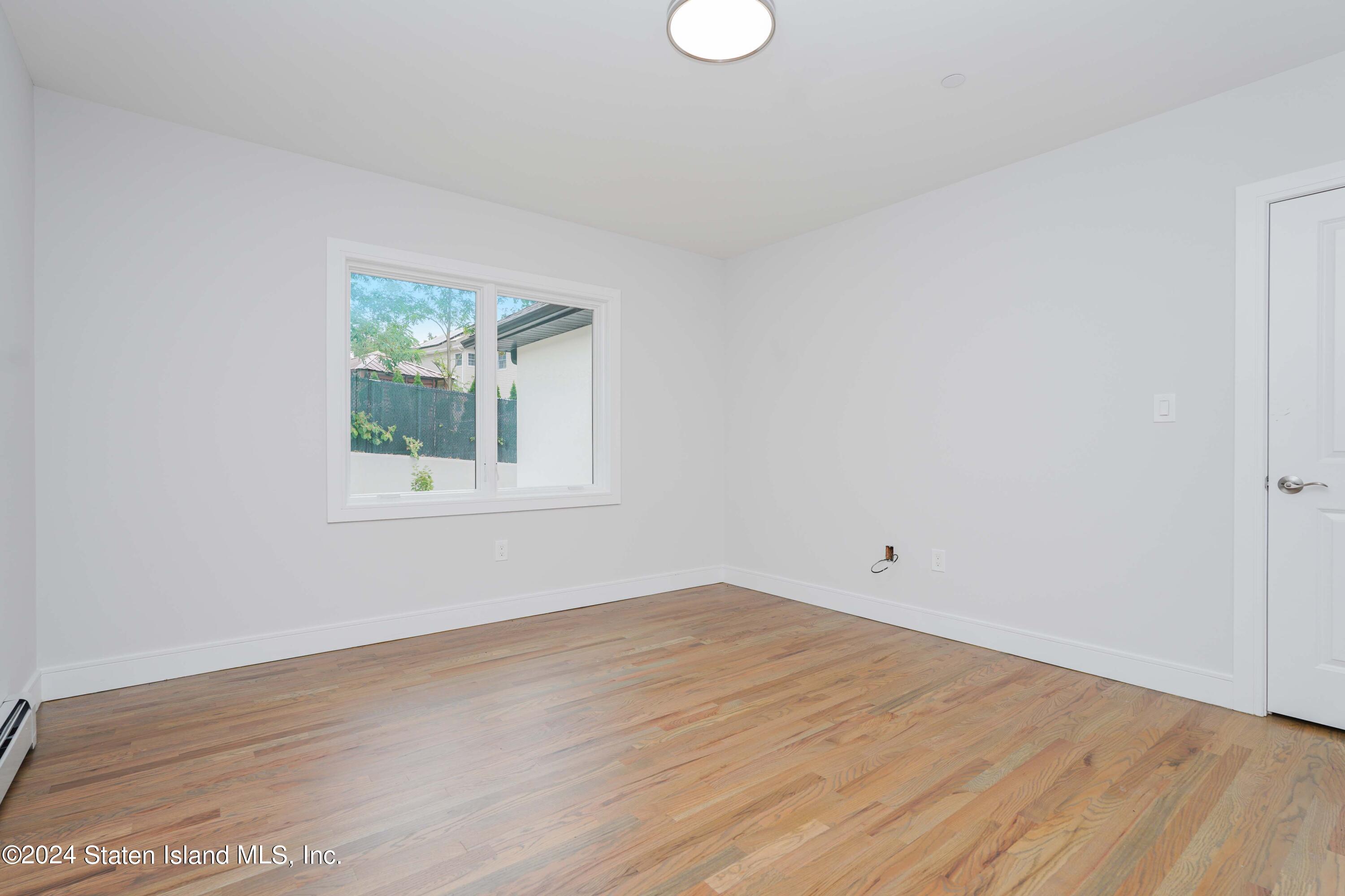 5 Torrice Loop Staten Island, NY 10309 - Photo 41 of 58 Photo Sep 22 2024, 1 02 48 AM