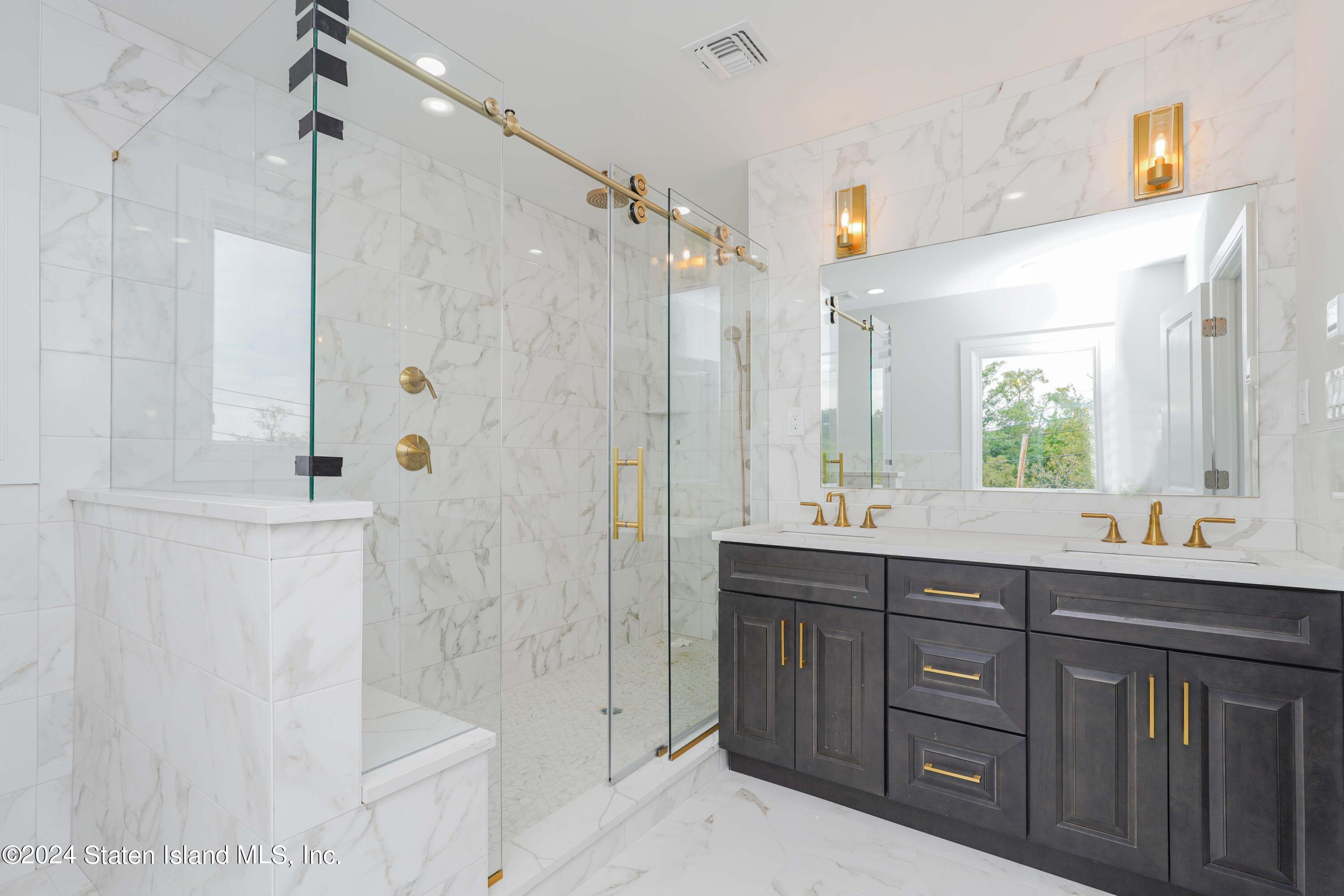 5 Torrice Loop Staten Island, NY 10309 - Photo 45 of 58 Photo Sep 22 2024, 1 04 13 AM