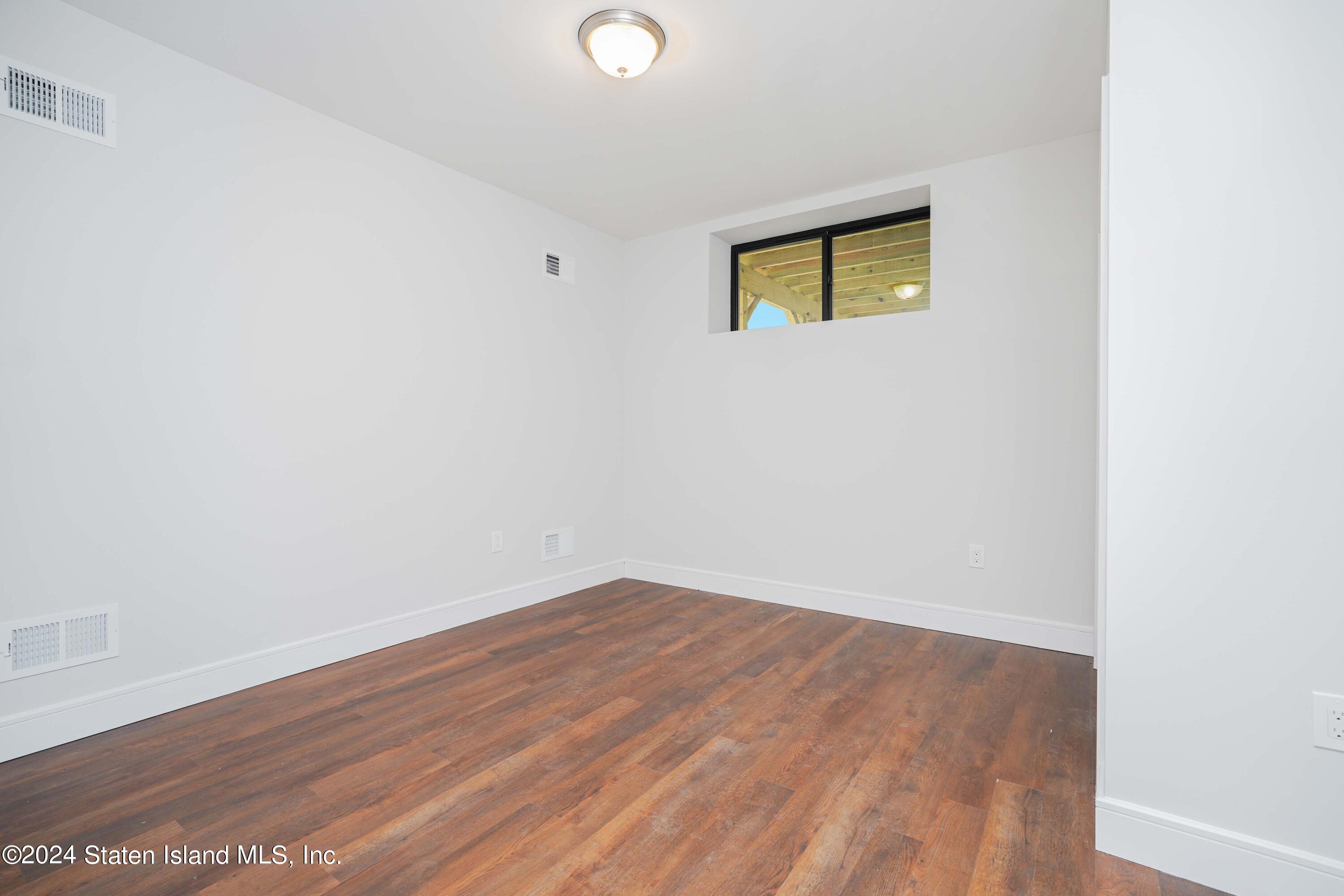 5 Torrice Loop Staten Island, NY 10309 - Photo 52 of 58 Photo Sep 22 2024, 1 07 33 AM