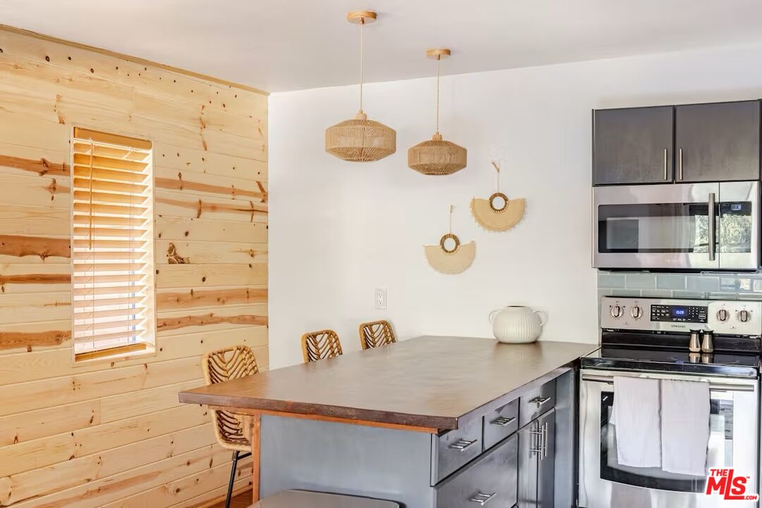 178 Muerdago Road Topanga, CA 90290 - Photo 51 of 73
