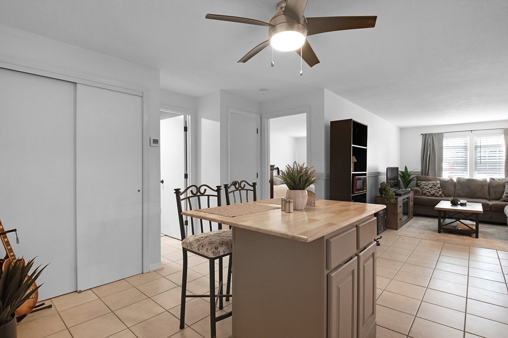 36 Ridgewood Lane, Unit 4 Gardner, MA 01440 - Photo 9 of 28