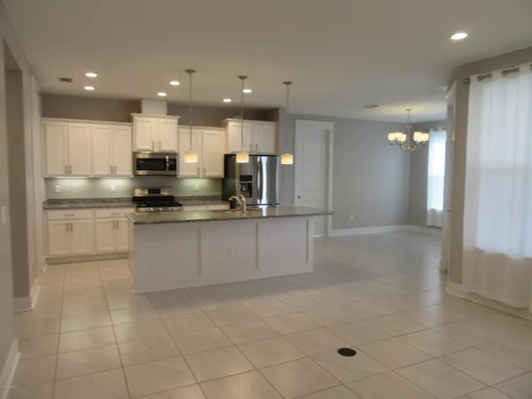 $2,600 | 1117 Blazing Star Street, Panama City, FL 32405