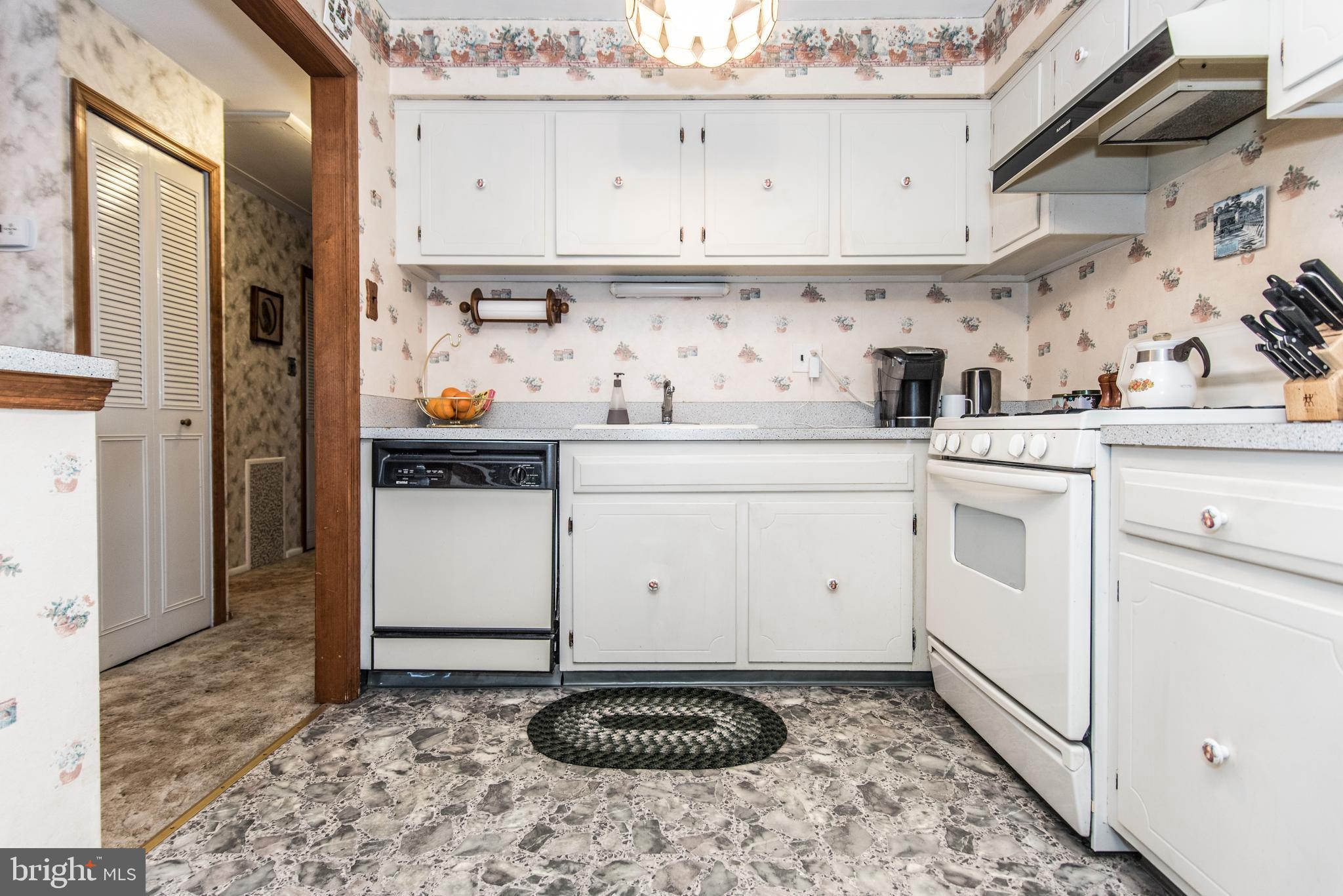 129 Greendale Road Philadelphia, PA 19154 - Photo 26 of 74