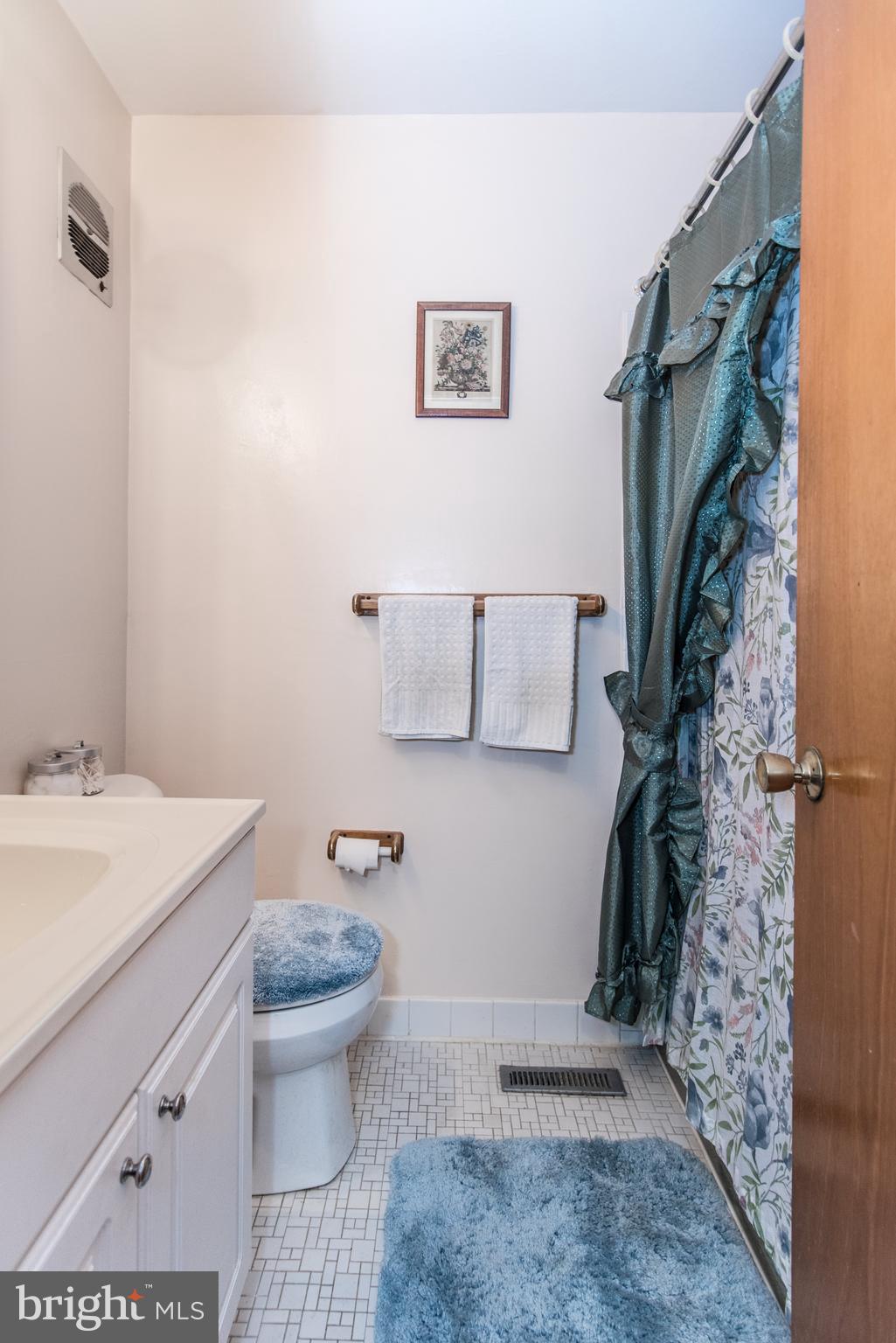 129 Greendale Road Philadelphia, PA 19154 - Photo 33 of 74