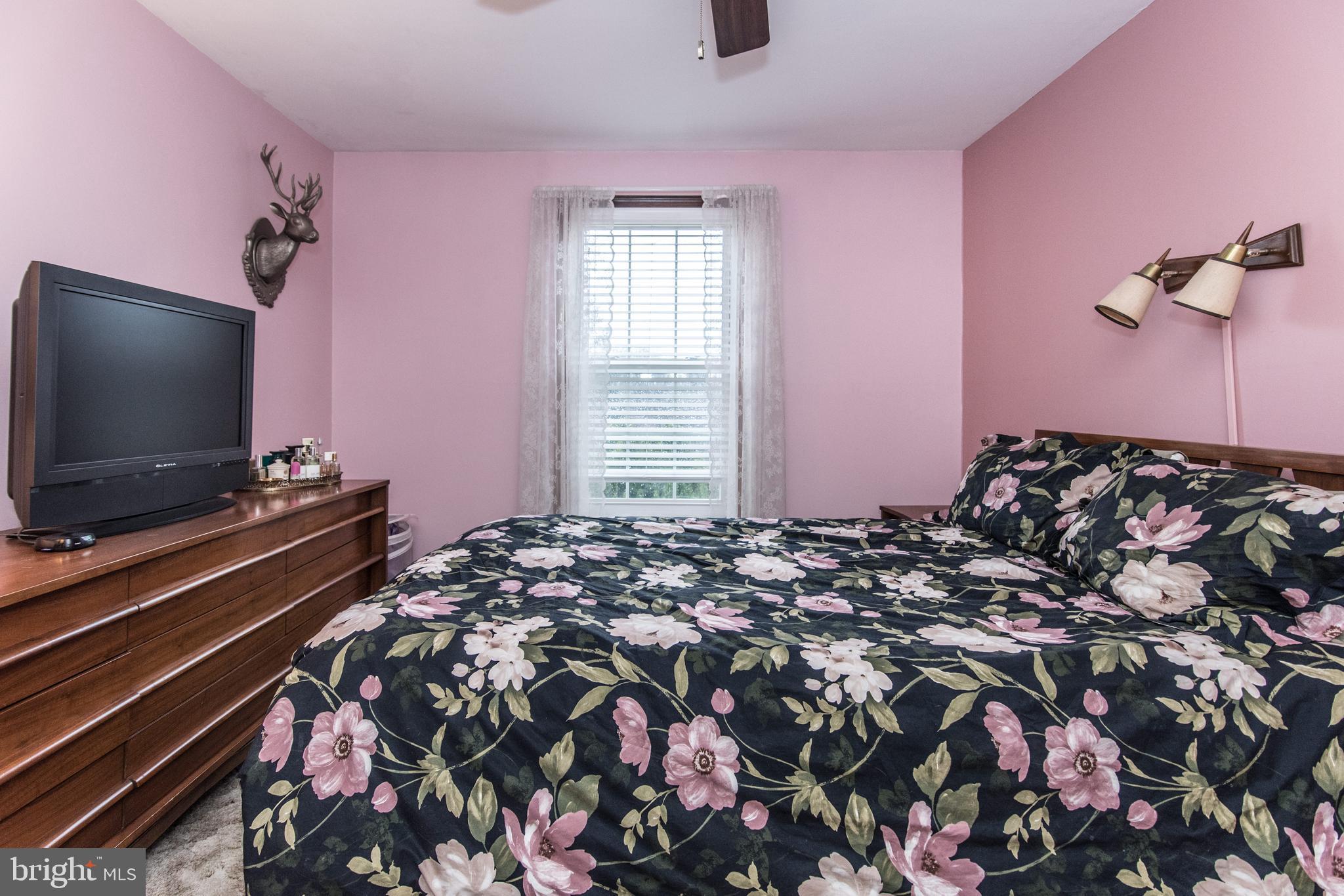 129 Greendale Road Philadelphia, PA 19154 - Photo 35 of 74