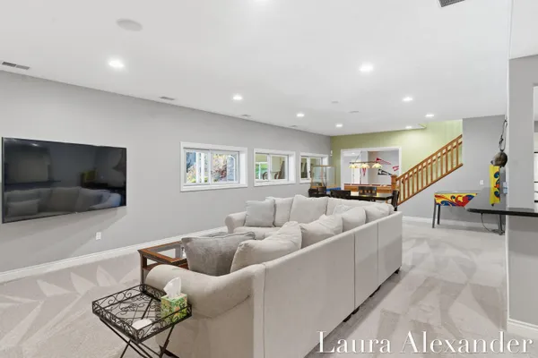 $1,250,000 | 6544 Egypt Ridge Road Northeast, Rockford, MI 49341