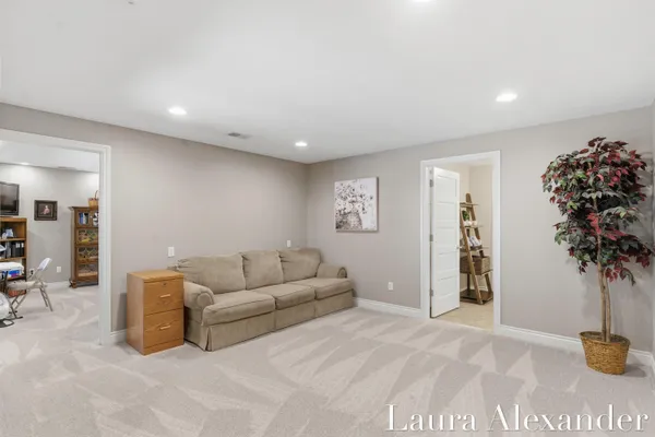 $1,250,000 | 6544 Egypt Ridge Road Northeast, Rockford, MI 49341