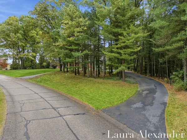 $1,250,000 | 6544 Egypt Ridge Road Northeast, Rockford, MI 49341