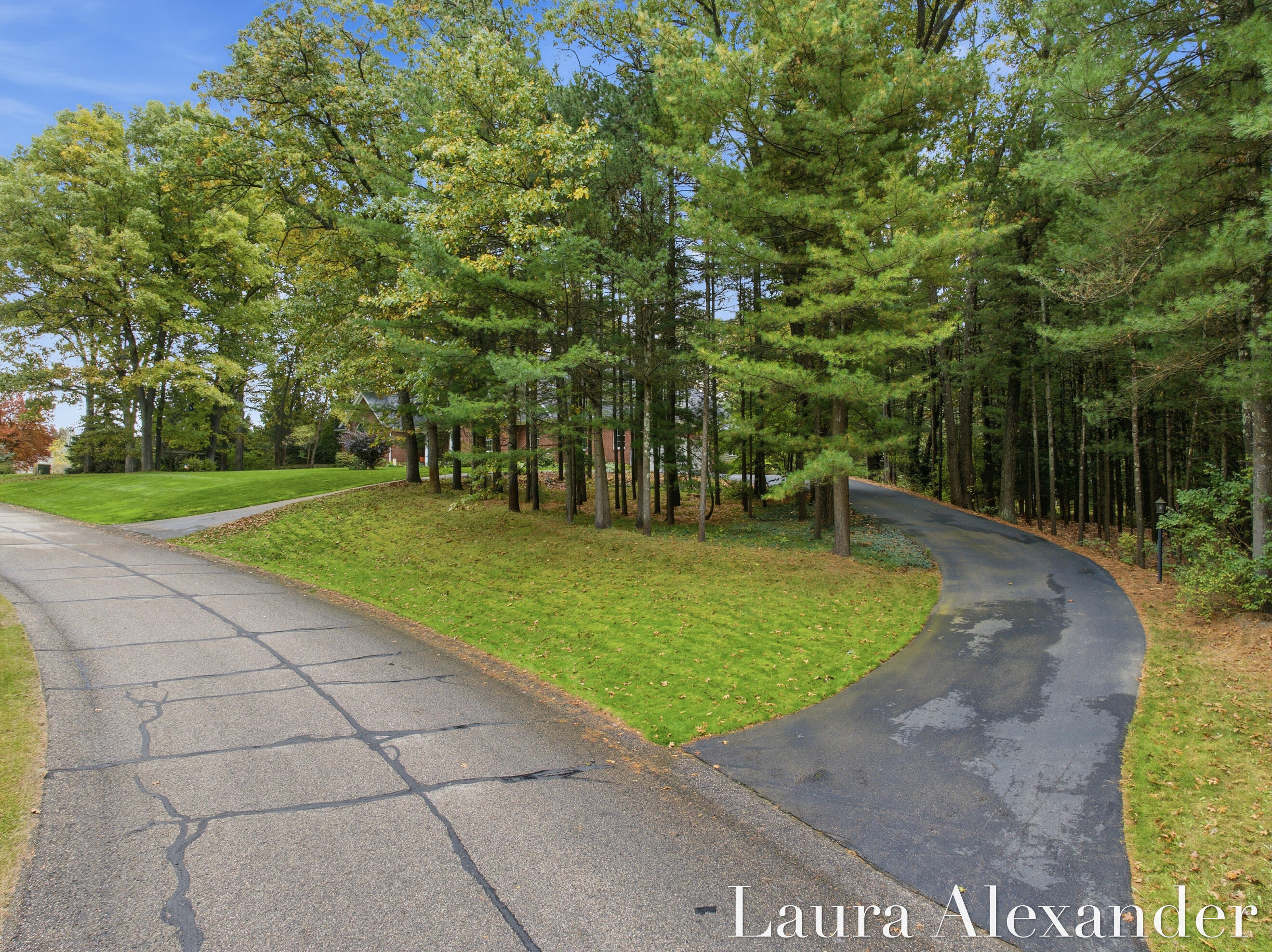 6544 Egypt Ridge Road Northeast Rockford, MI 49341 - Photo 70 of 93 DJI_20251017103932_0079_D