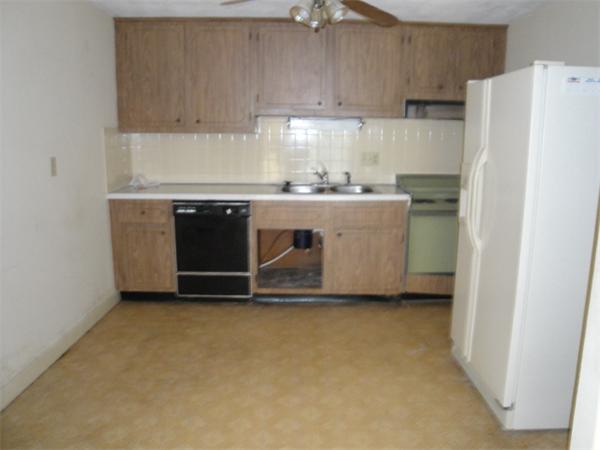 10 Walker Road, Unit 11 North Andover, MA 01845 - Photo 3 of 6
