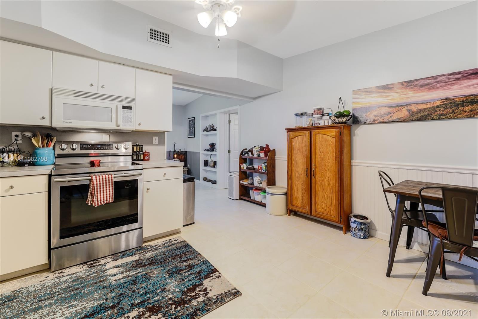 14475 Southwest 286th Street Homestead, FL 33033 - Photo 12 of 39 Gallery Image 12