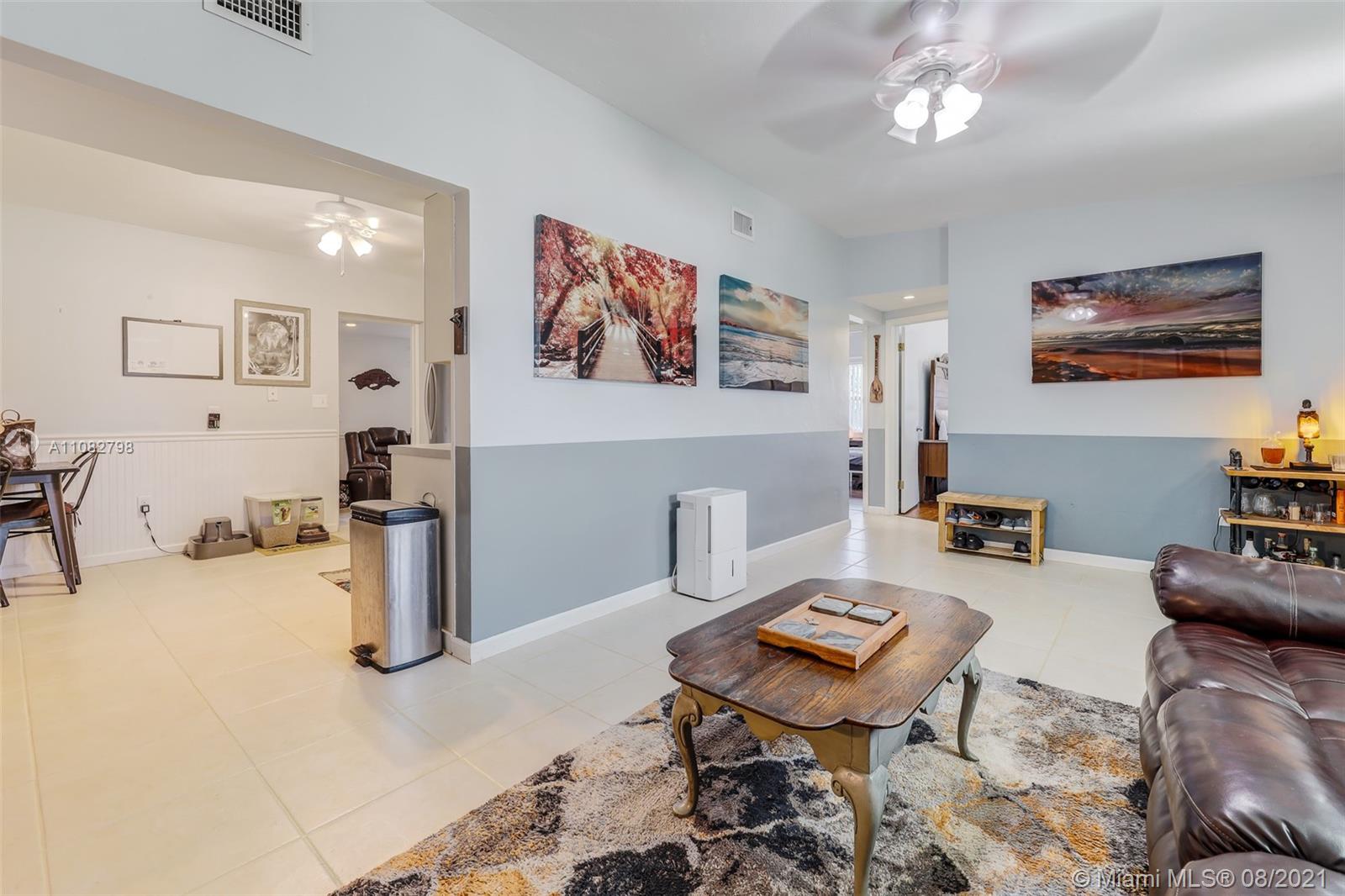14475 Southwest 286th Street Homestead, FL 33033 - Photo 4 of 39 Gallery Image 4