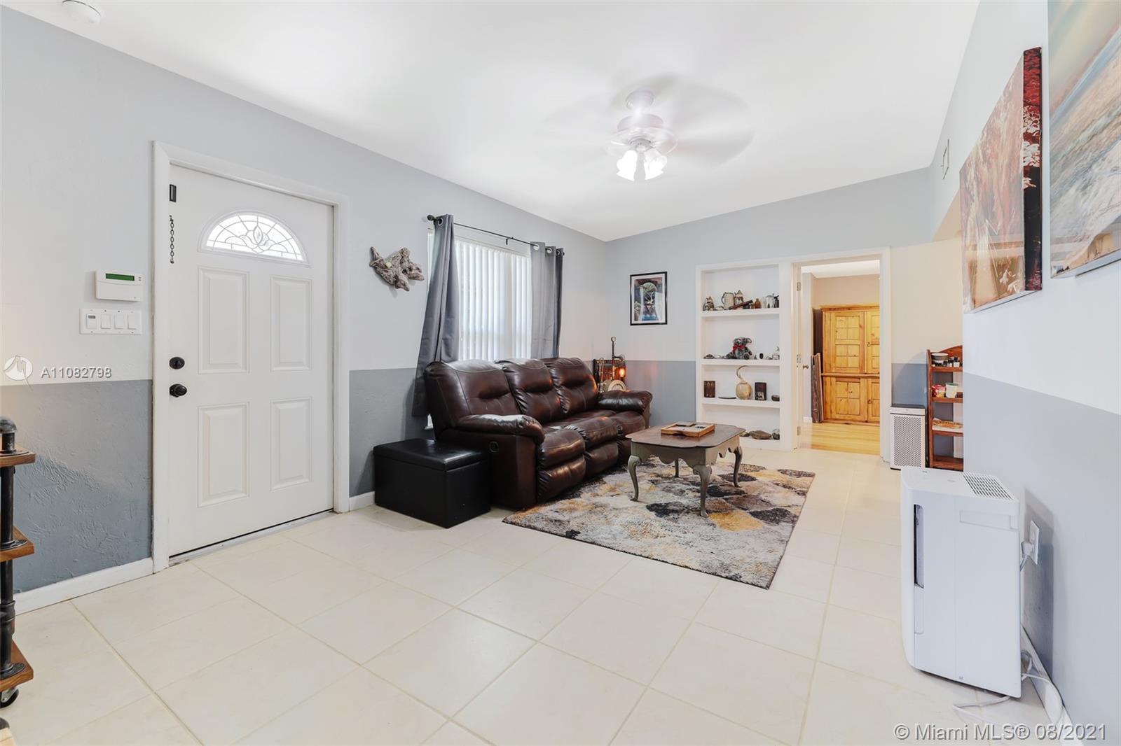 14475 Southwest 286th Street Homestead, FL 33033 - Photo 6 of 39 Gallery Image 6
