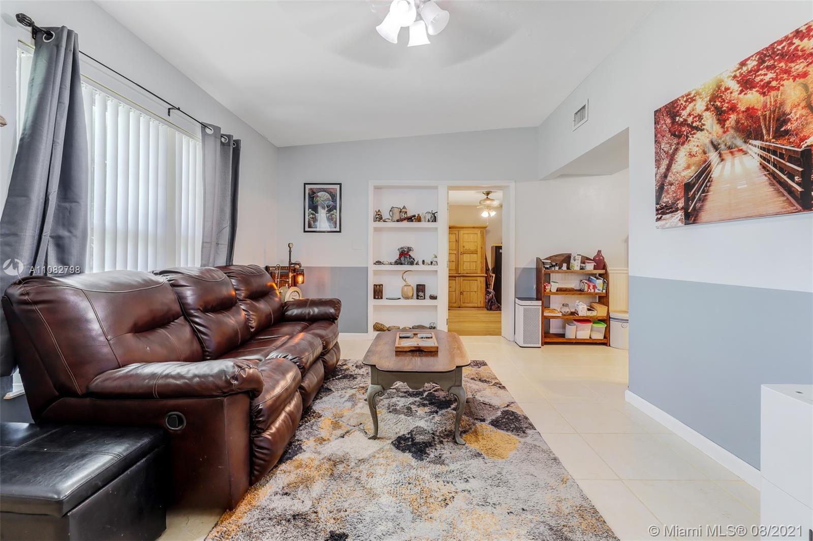 14475 Southwest 286th Street Homestead, FL 33033 - Photo 7 of 39 Gallery Image 7