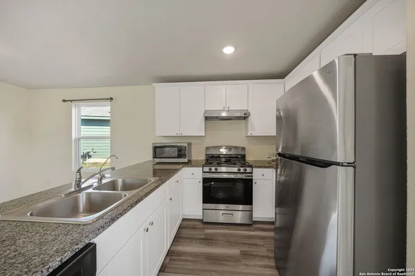 $1,650 | 7058 Dominic Valley, San Antonio, TX 78242