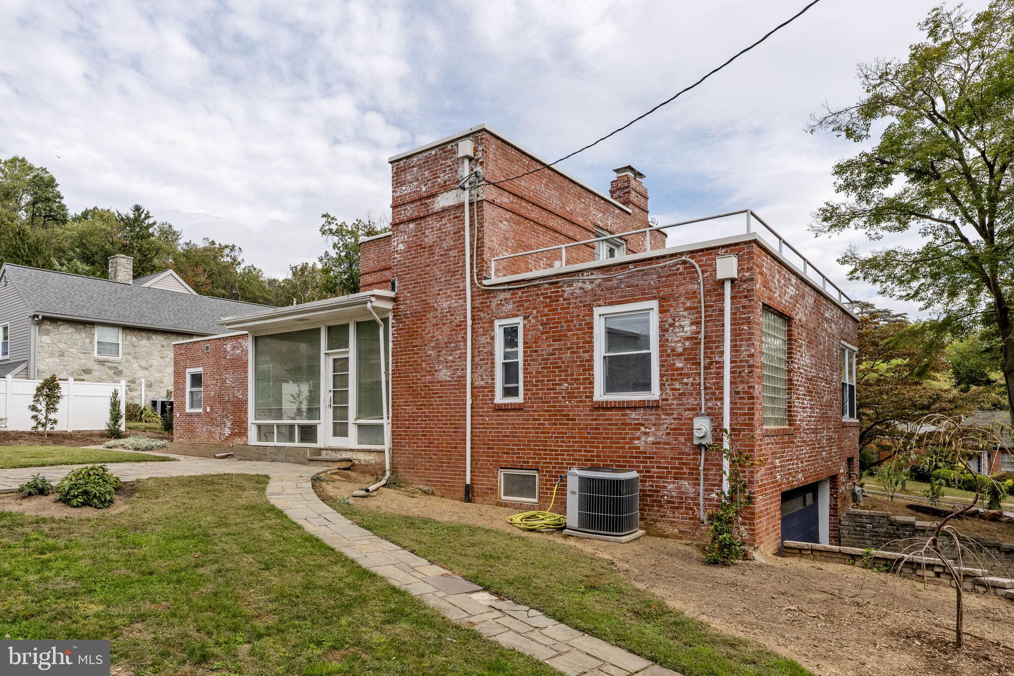 429 Devon Terrace Reading, PA 19607 - Photo 19 of 61