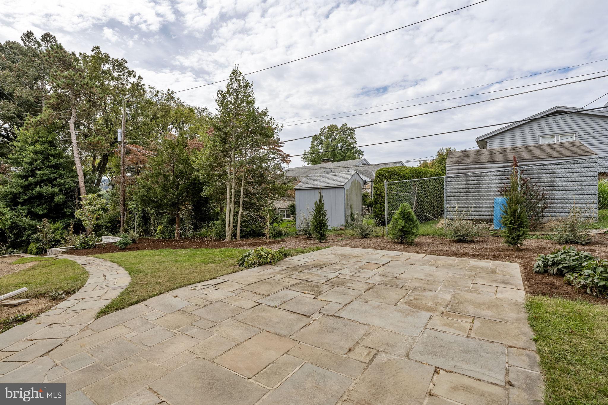 429 Devon Terrace Reading, PA 19607 - Photo 20 of 61