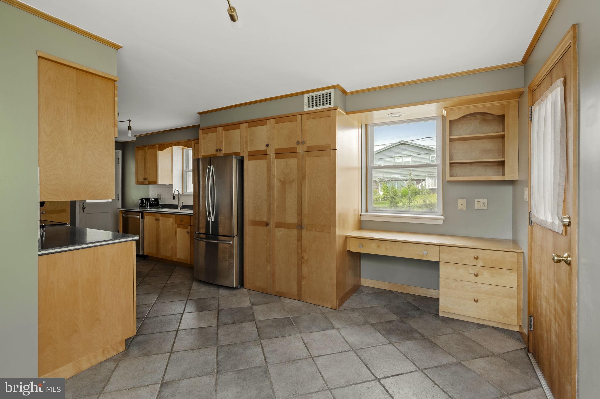 429 Devon Terrace Reading, PA 19607 - Photo 29 of 61