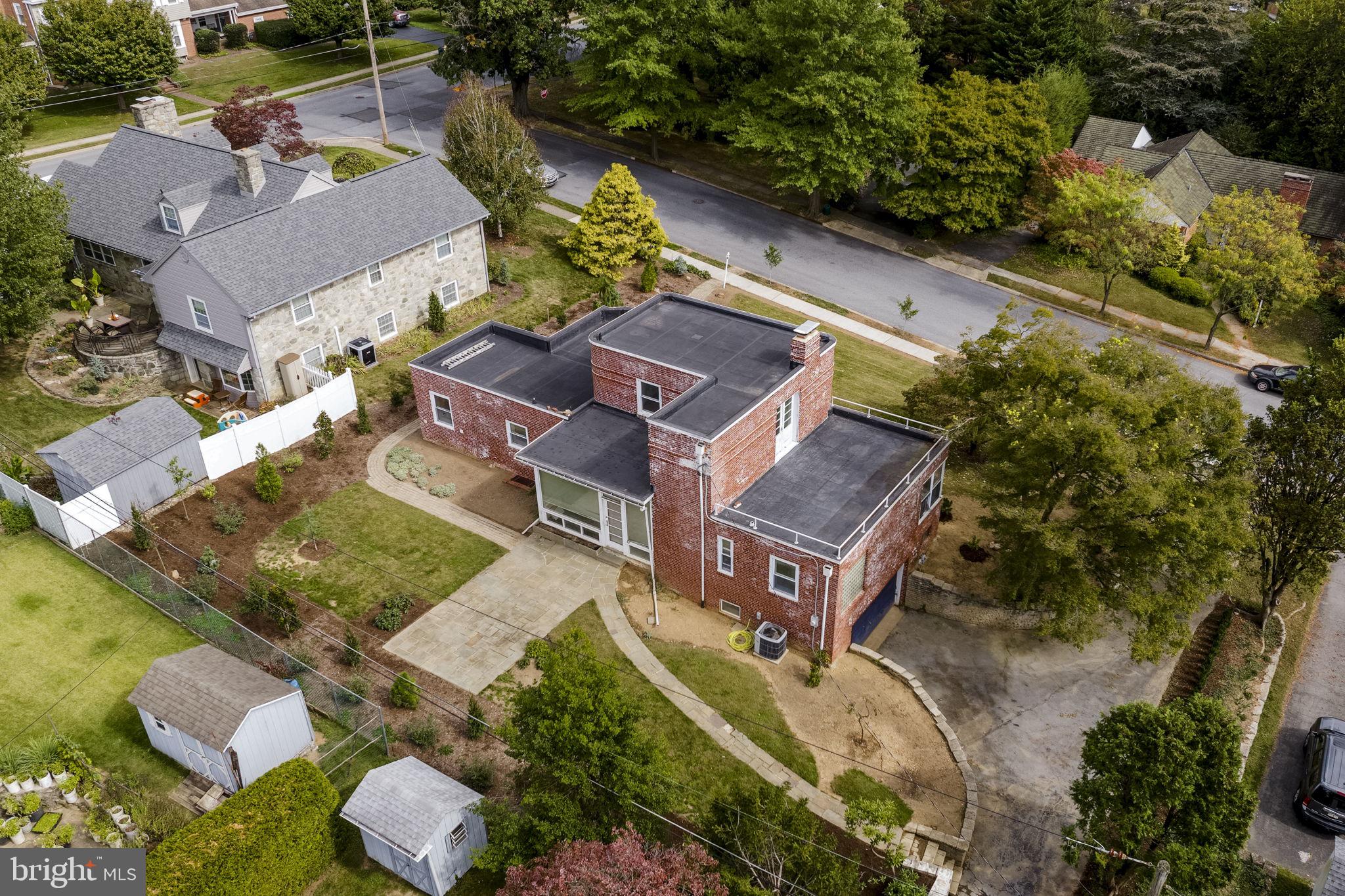 429 Devon Terrace Reading, PA 19607 - Photo 9 of 61