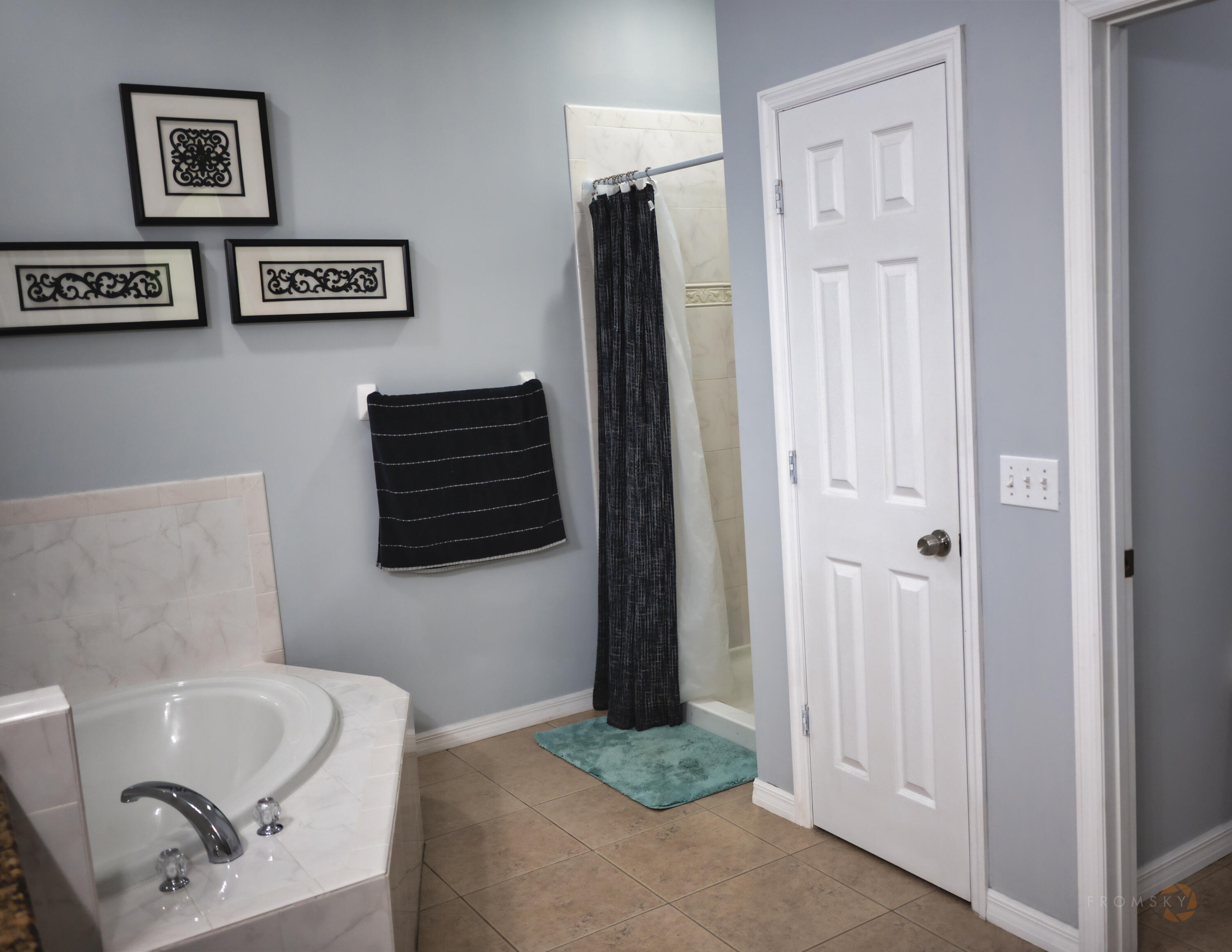 315 Kaye Street Fort Pierce, FL 34947 - Photo 36 of 66 a bathroom with a tub and shower