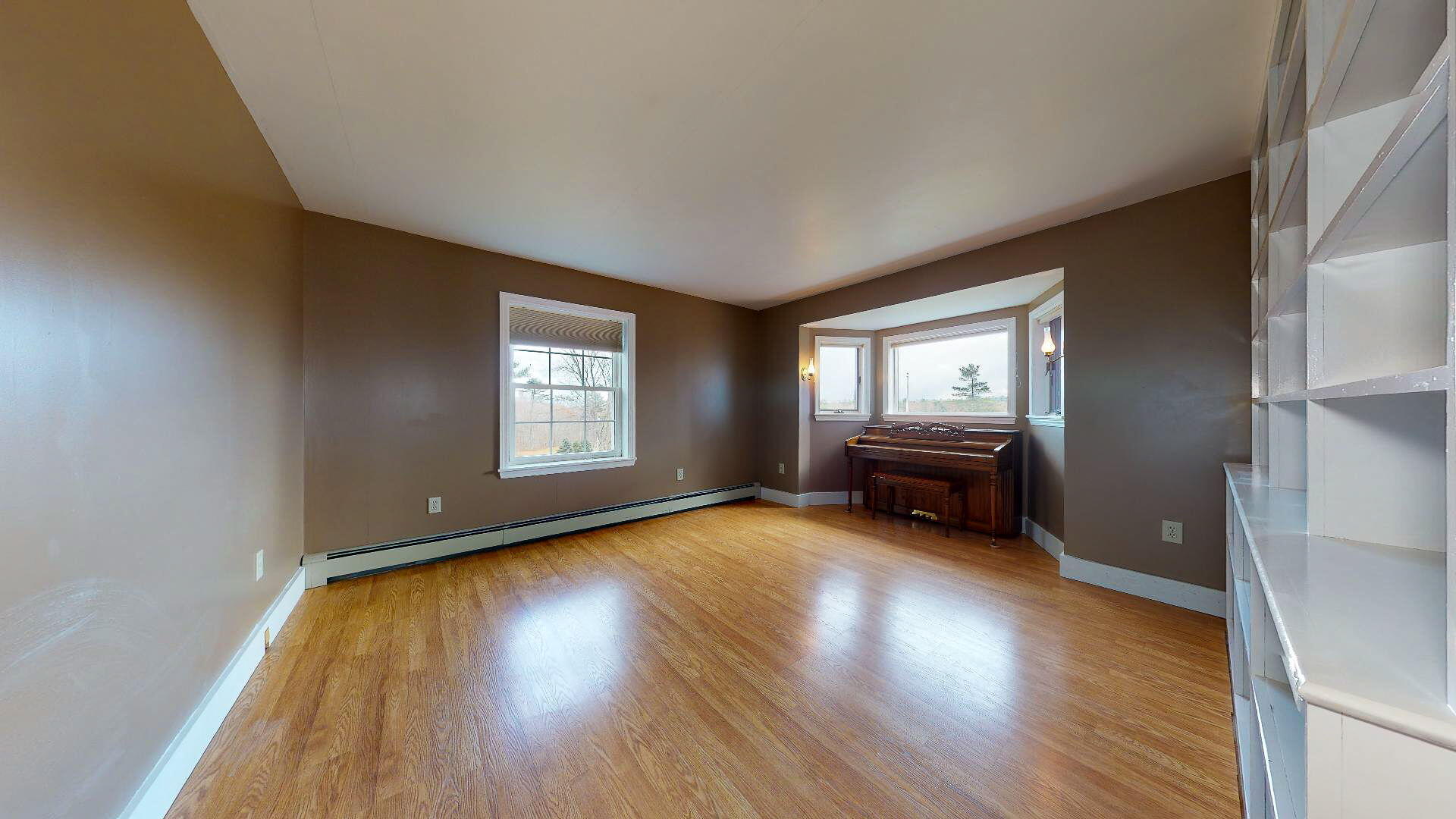 1133 Highway 32 Round Pond, ME 04564 - Photo 17 of 38 Second bedroom/den