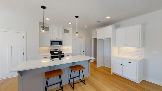 $419,950 | 15595 Sheridan Court, Basehor, KS 66007