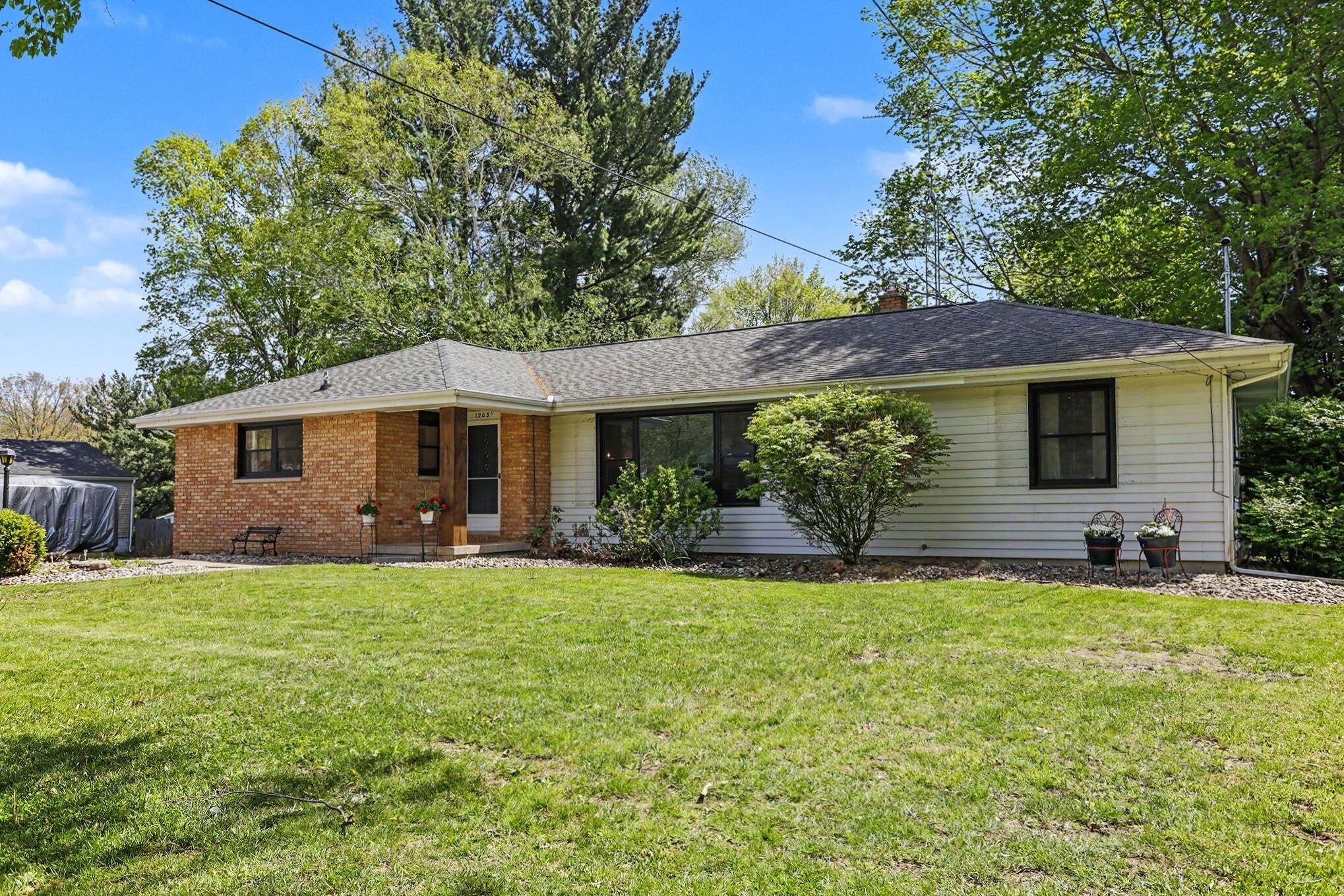 1203 Verona Road Marshall, MI 49068 - Photo 25 of 26 Front home