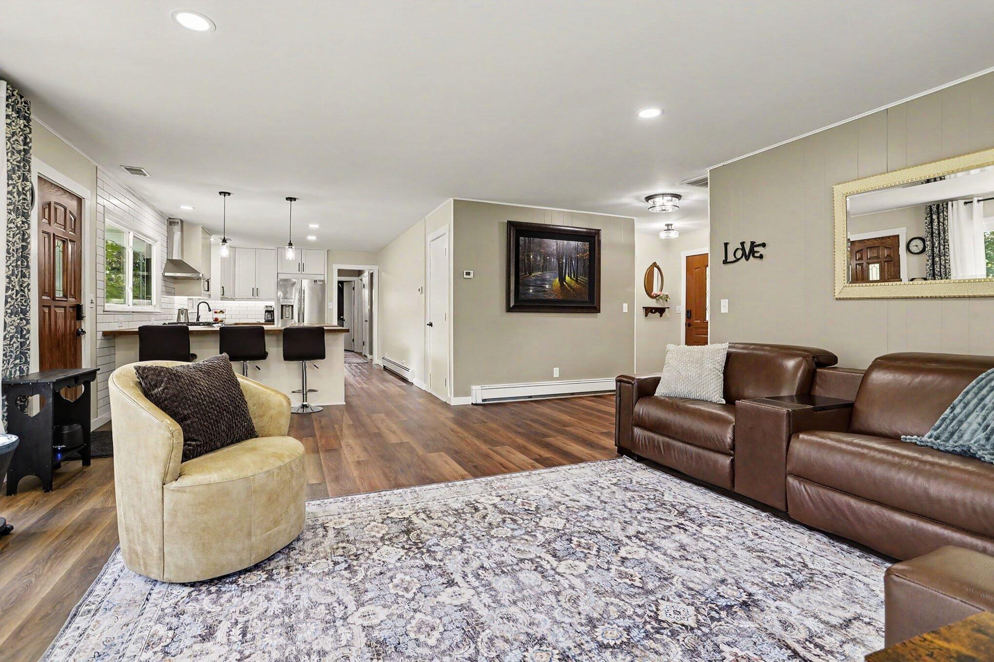 1203 Verona Road Marshall, MI 49068 - Photo 10 of 26 gathering livingroom