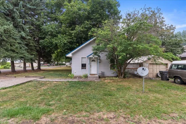 $199,900 | 208 South Victoria Street, Chewelah, WA 99109