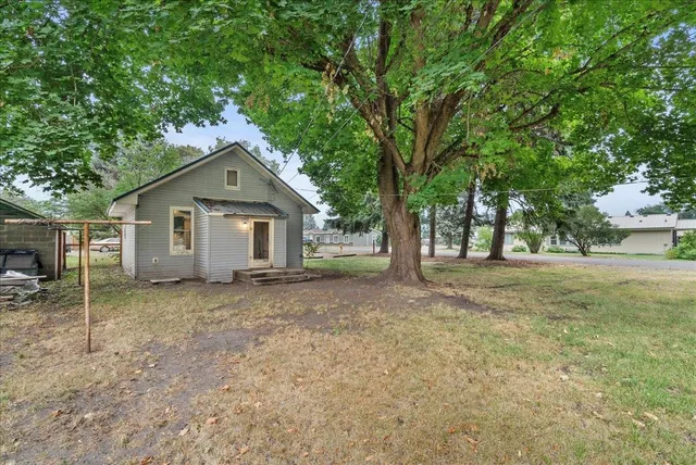 $199,900 | 208 South Victoria Street, Chewelah, WA 99109