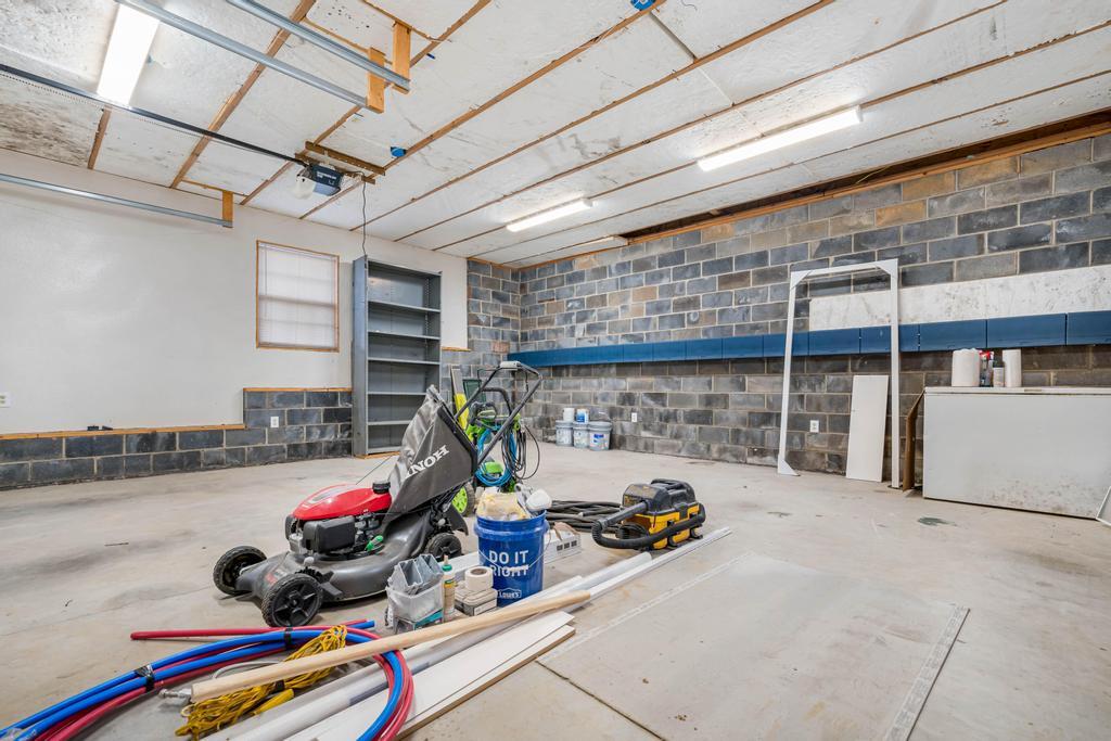 253 Denton Valley Road Bristol, TN 37620 - Photo 45 of 48 253 Denton valley Rd (45 of 52)