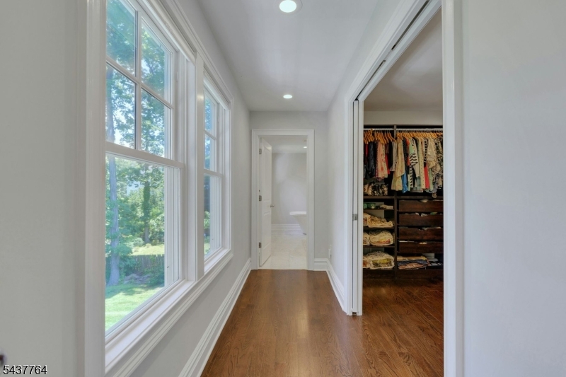 16 Exeter Road Short Hills, NJ 07078 - Photo 27 of 49