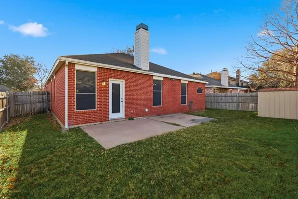 $2,250 | 1048 Harriman Drive, Saginaw, TX 76131