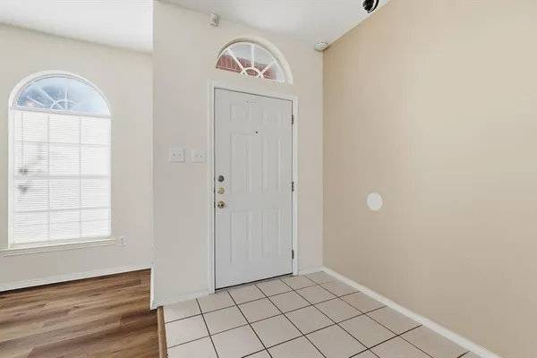 $2,250 | 1048 Harriman Drive, Saginaw, TX 76131