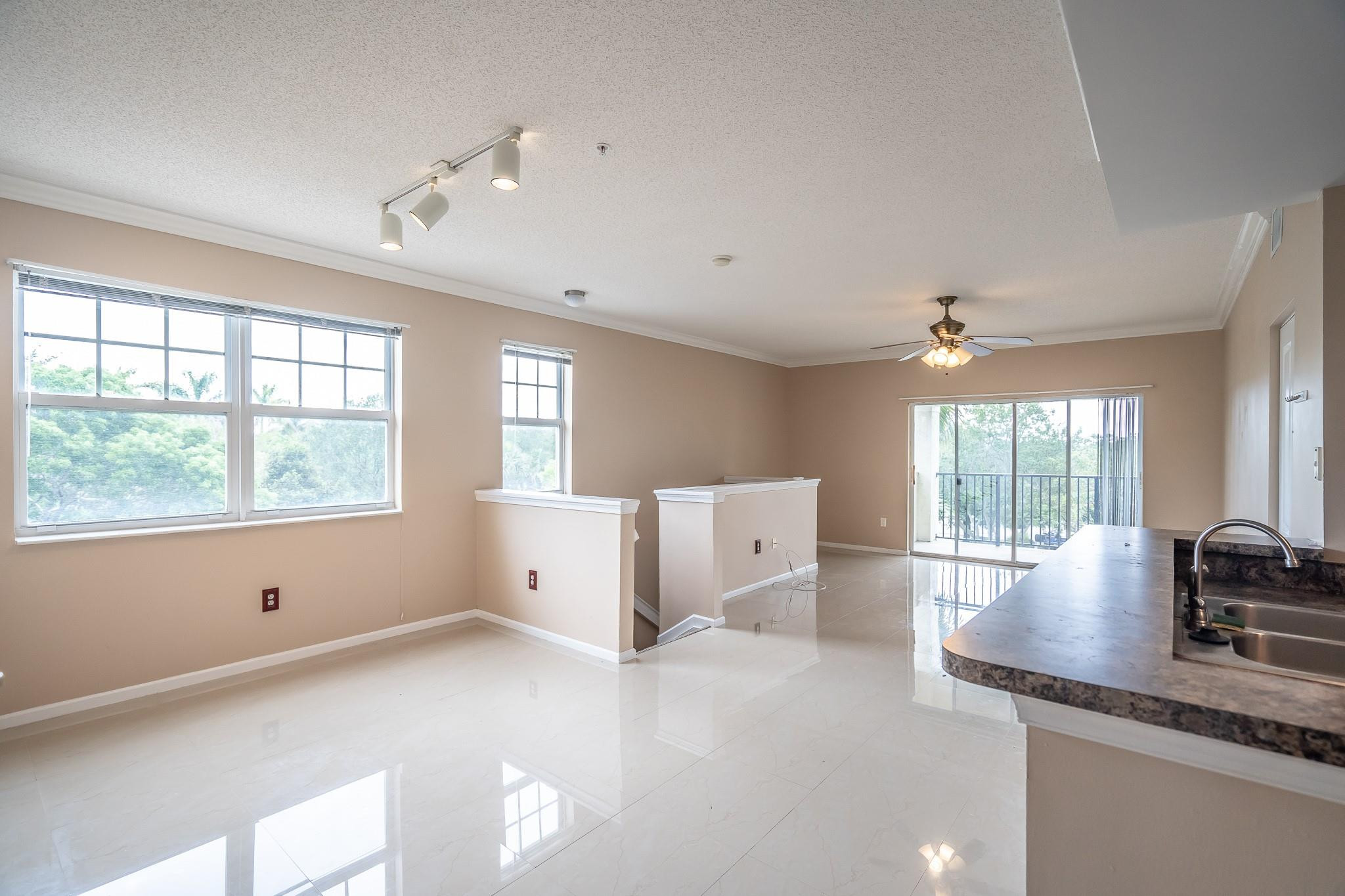 5800 West Sample Road, Unit 308 Coral Springs, FL 33067 - Photo 3 of 14 Photo 3